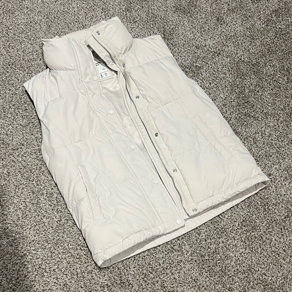 Abercrombie puffer vest